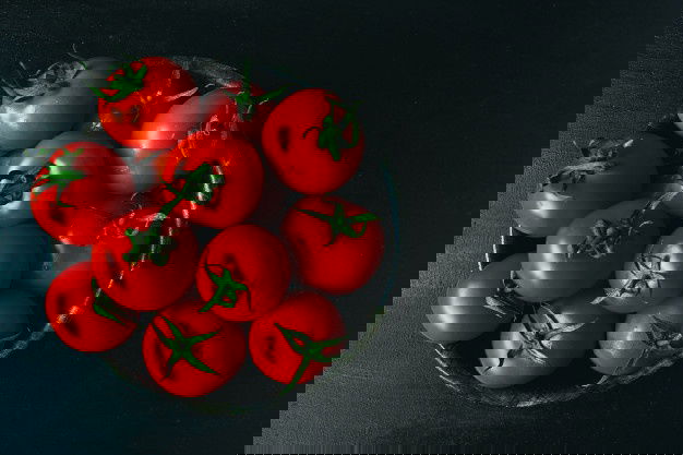 Figure Out The Easiest Night Shift Diet Ideas Before Becoming A Victim! 16 Fresh Organic Red Tomatoes Black Plate Close Up Healthy Concept Top View 114579 1227