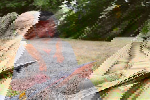 5 Moral Stories To Swap Your Baby'S Personality! 2 Front View Grandpa Reading Grandson 23 2148294884