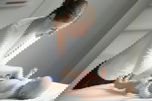 Portrait Young Smiling Beautiful Woman Fixing Diaper Newborn 1163 2375