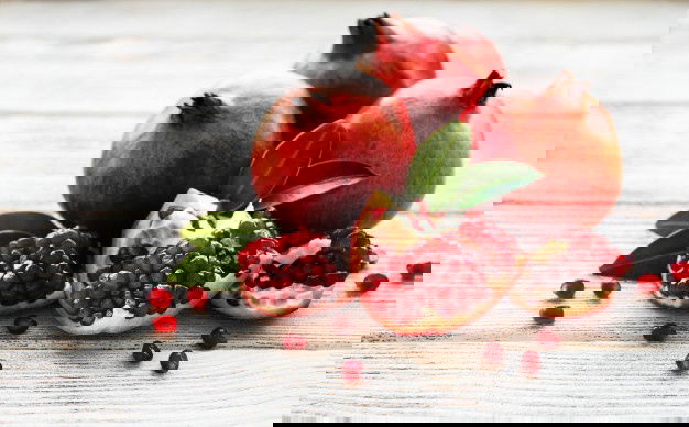 Ripe Pomegranate Fruits 87742 1450