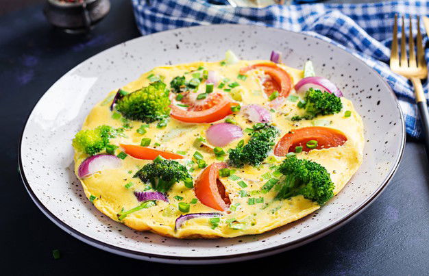 Omelette With Broccoli Tomatoes Red Onions Dark Table Italian Frittata With Vegetables 2829 20241