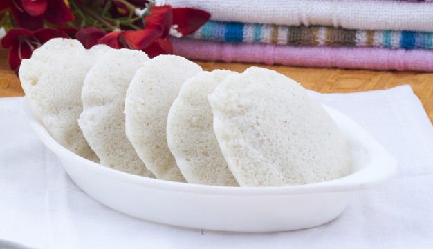 Check Out The Best 20 Recipes For Children! 2 South Indian Food Idli Vada 57665 2497