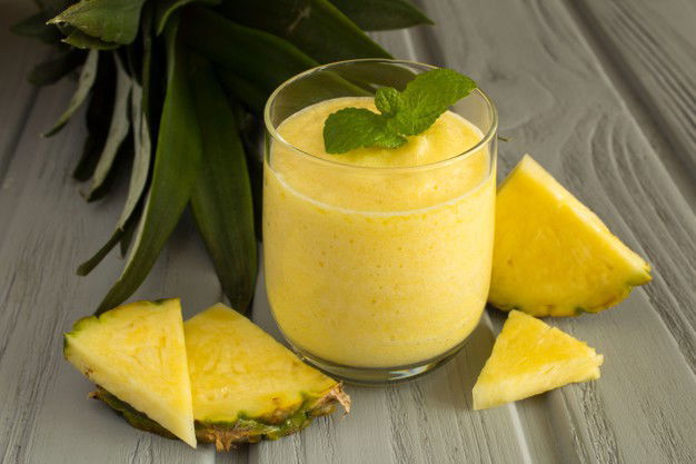 Can My Baby Eat Pineapple? 4 Smoothie With Pineapple Grey Wooden 271740 1784