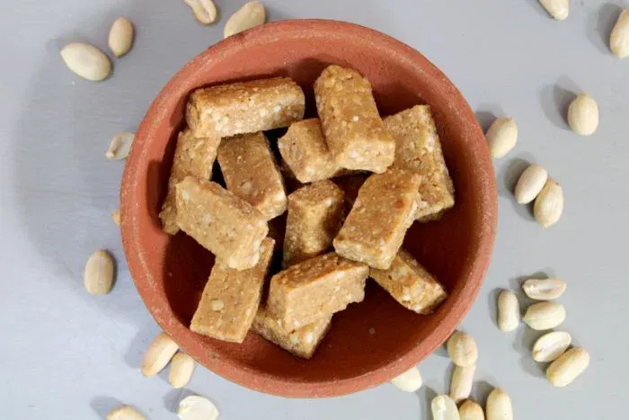 crushed-peanut-chikki