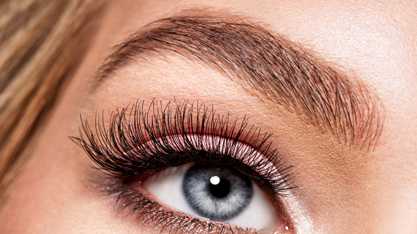 15 Must Know Tips Of Castor Oil! 2 15 Must Know Tips Of Castor Oil – Benefits For Hair Growth Skin Hydration Joint Pain Relief Digestion Acne Care And More