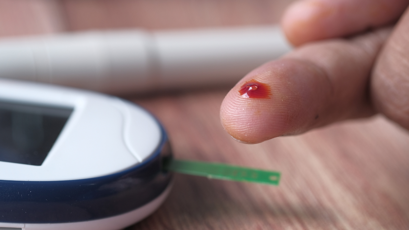 The Low Glycemic Index Of Chickpeas Is 28, It Prevents Unexpected Spike In Blood Sugars, Maintains You Satiated For Longer Hours For This Reason Avoiding Hunger Pangs.