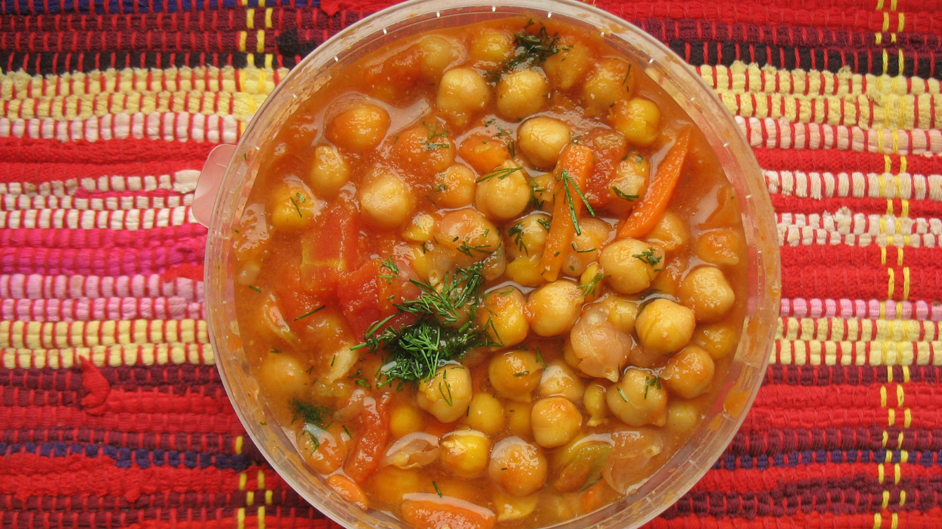 The Historical Medicinal Drug Describes Chana As Astringent To Flavor With Shita Virya Or Cold Efficiency, Dry In Nature, Clean To Digest But Inflicting Constipation.