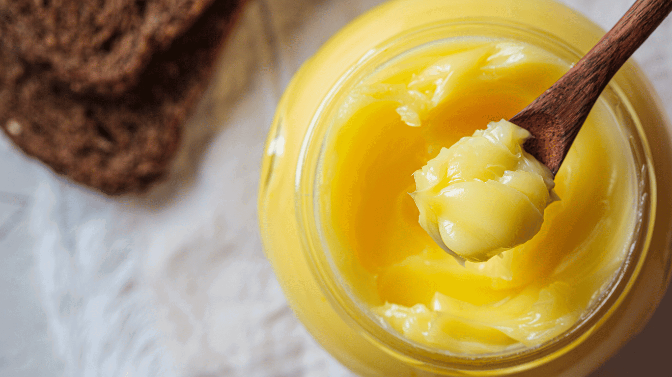 Cooking Oil- 9 Best Oils For Indian Cooking 11 Desi Ghee Is A Traditional Clarified Butter Made From Cow’s Milk. Rich In Healthy Fats, Vitamins A, D, E, And K, It Boosts Immunity, Improves Digestion, And Enhances The Flavor Of Indian Dishes With Its Aromatic Richness.